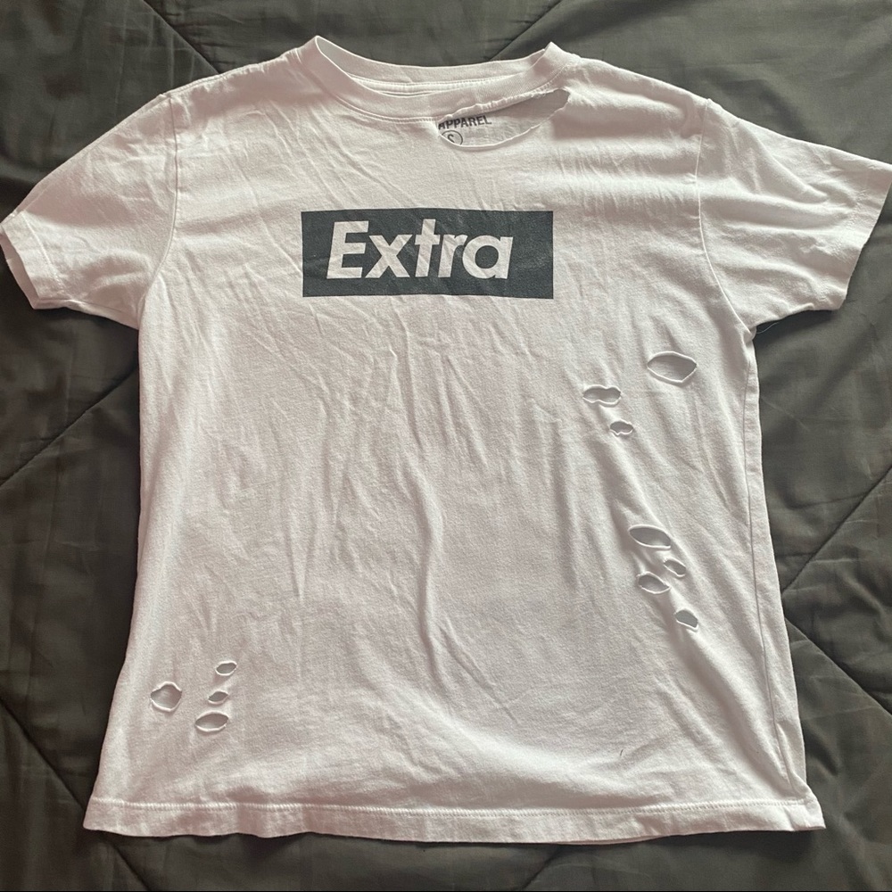 white tee